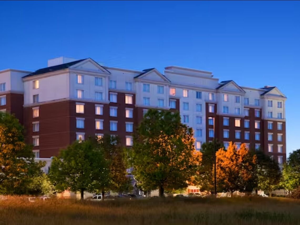 Picture of Embassy Suites by Hilton Columbus Dublin
