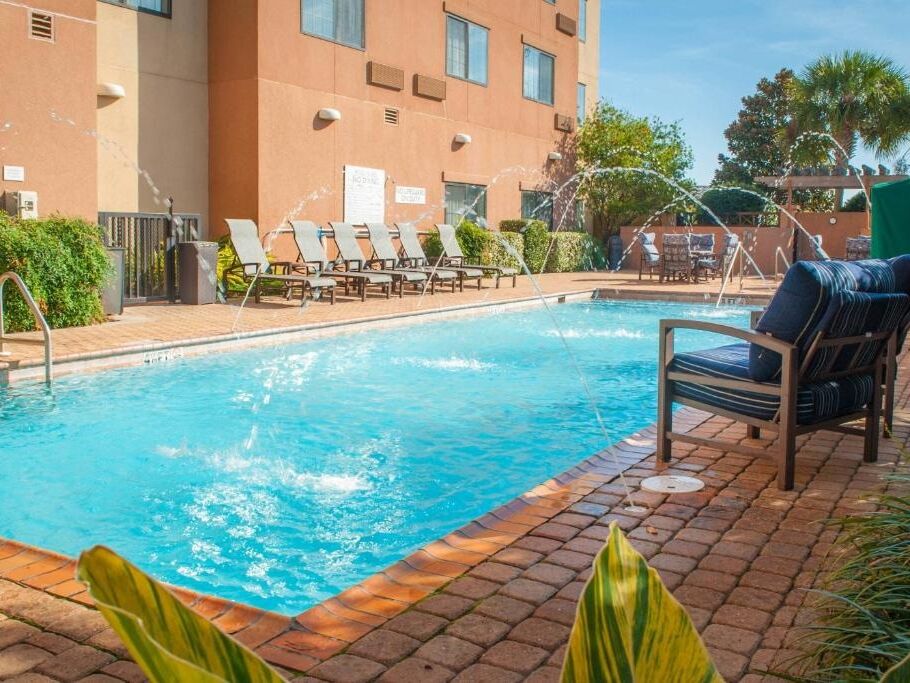 Picture of Courtyard by Marriott Pensacola Downtown