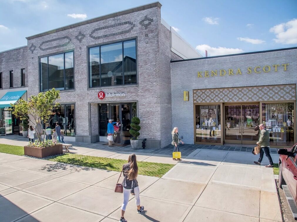 Picture of Highland Village Shopping Center