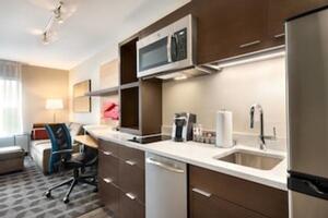 Picture of TownePlace Suites by Marriott Milwaukee Grafton