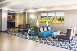 Picture of La Quinta Inn & Suites by Wyndham Temecula