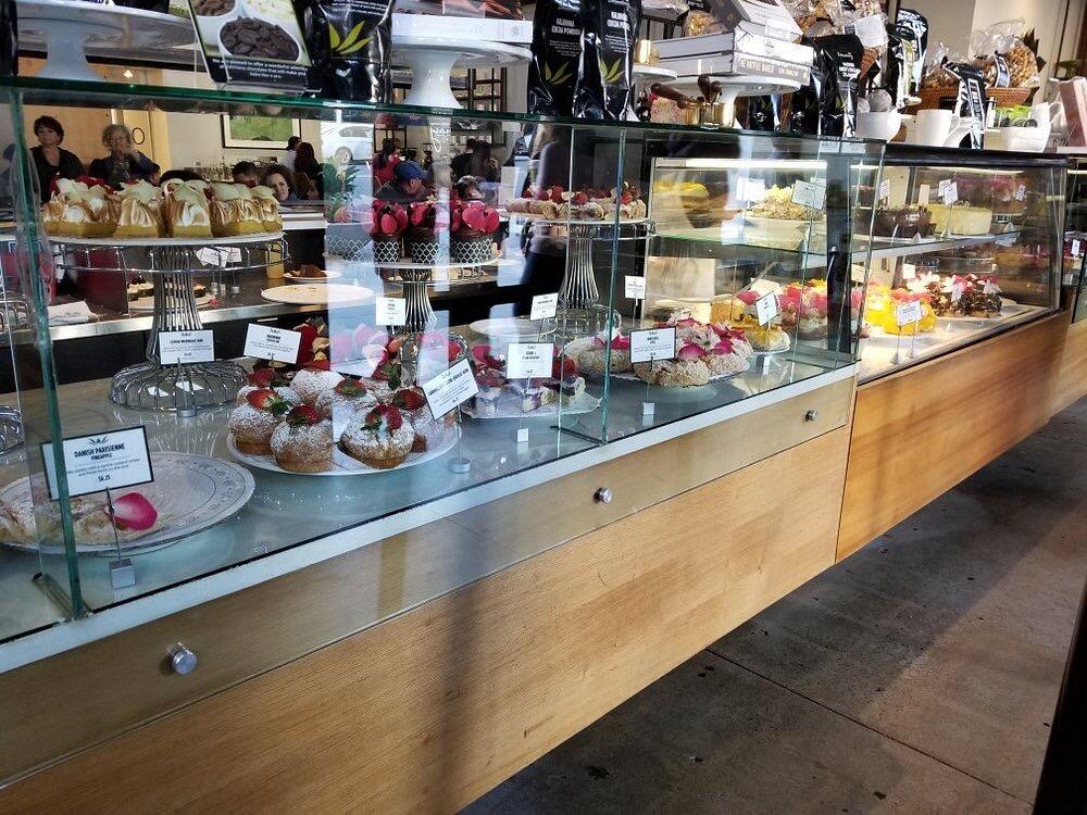 Picture of Extraordinary Desserts