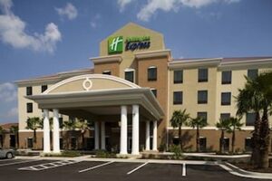 Picture of Holiday Inn Express Hotel & Suites 