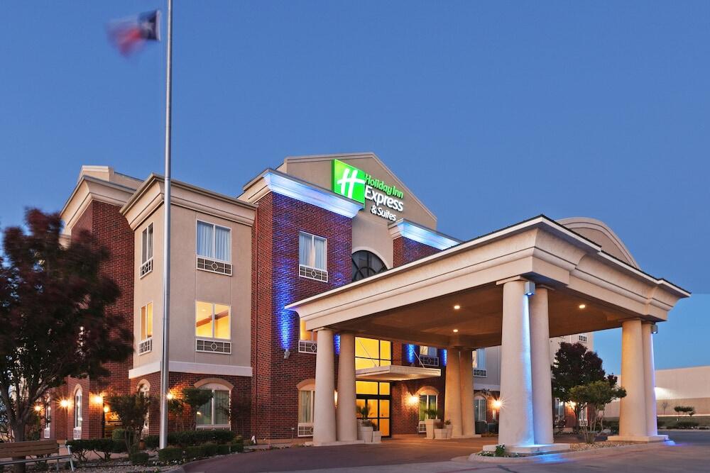 Picture of Holiday Inn Express And Suites by IHG