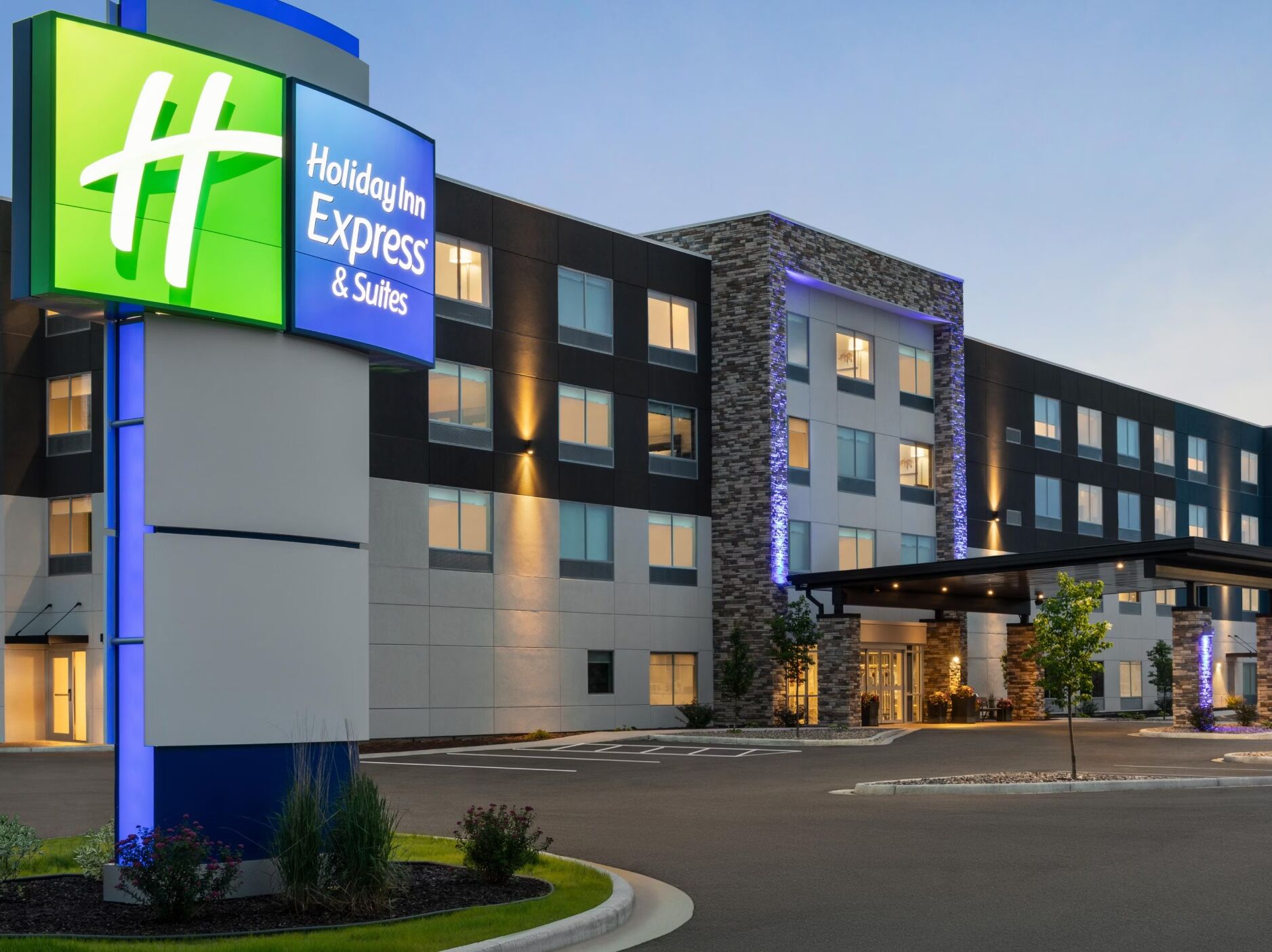 Picture of Holiday Inn Express & Suites Rhinelander by IHG