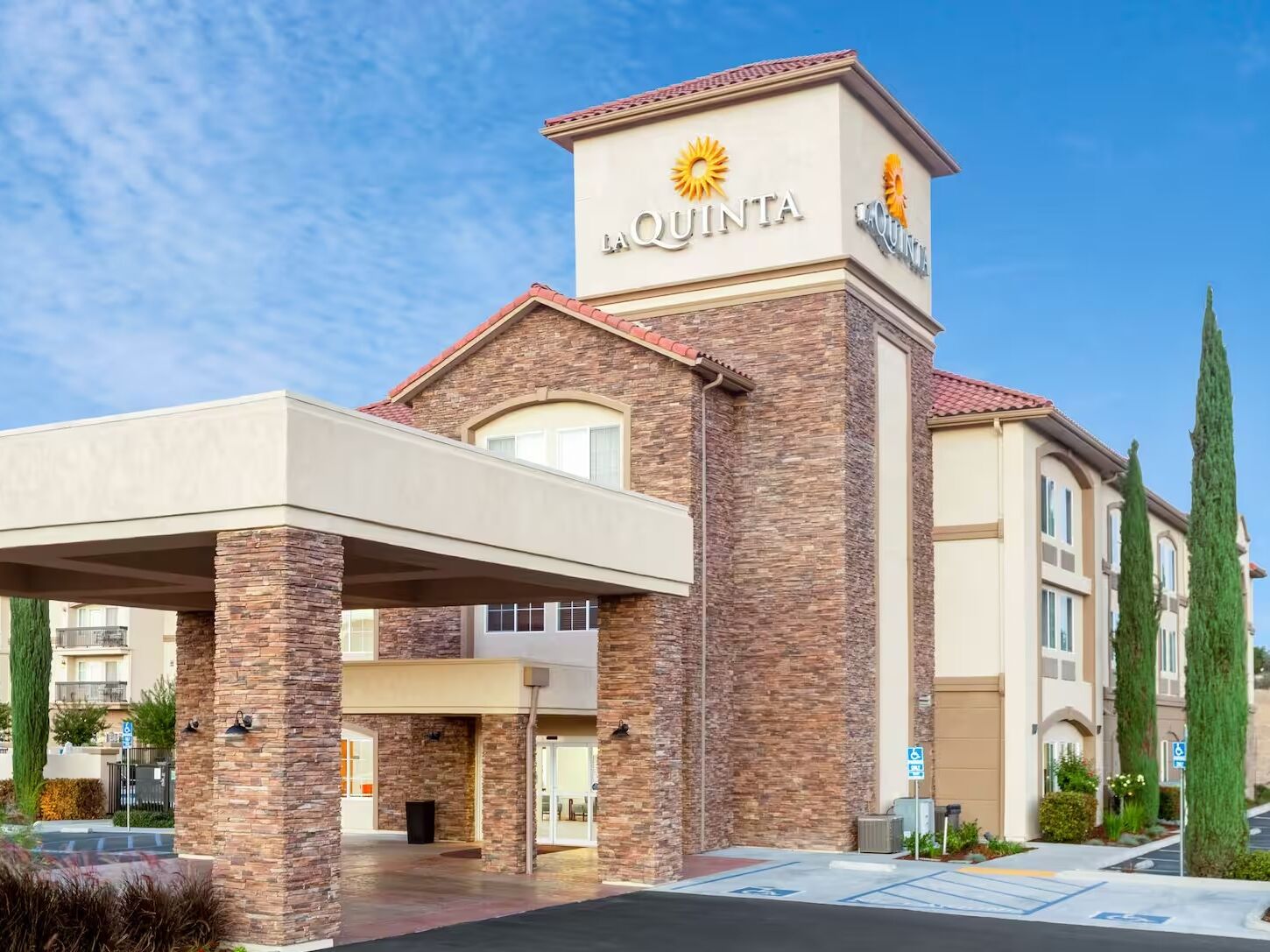 Picture of La Quinta Inn & Suites by Wyndham Paso Robles