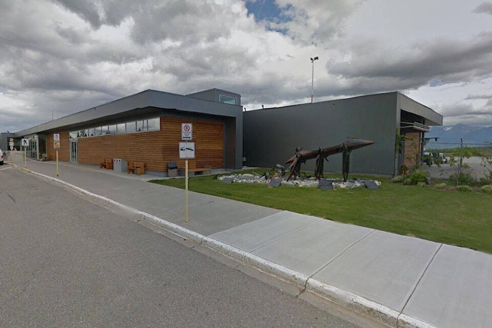 Picture of Canadian Rockies International Airport (YXC)