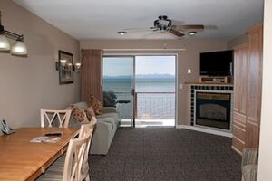 Picture of Beachcomber Inn