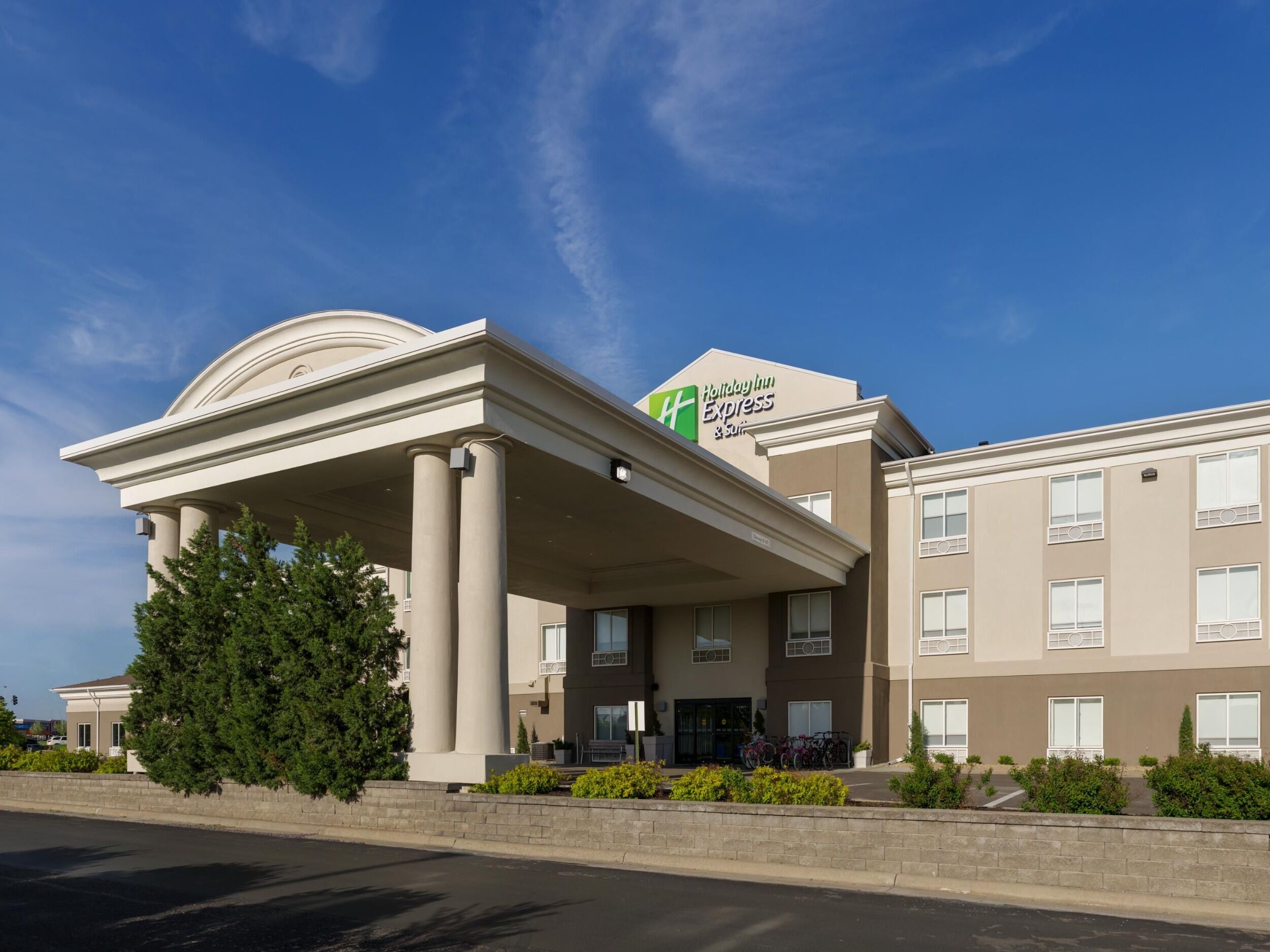 Picture of Holiday Inn Express & Suites Lawrence, an IHG Hotel