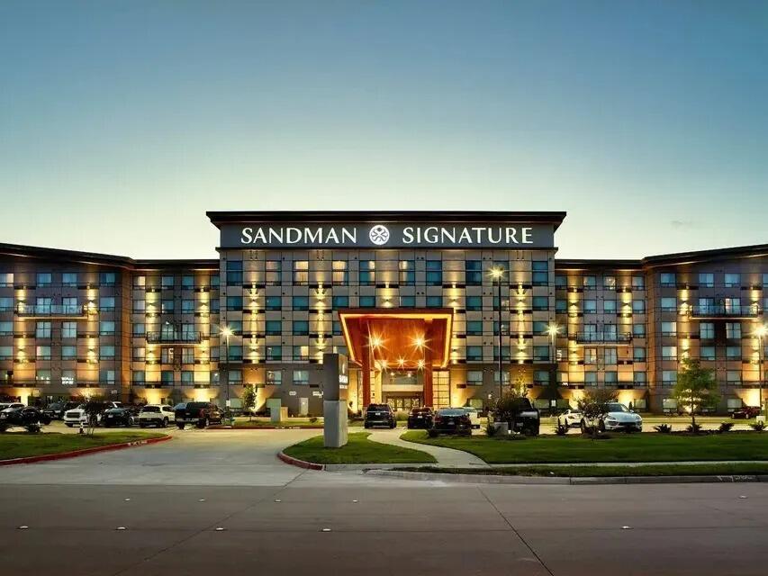 Picture of Sandman Signature Sherwood Park Hotel