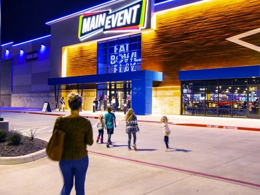 Picture of Main Event Tomball