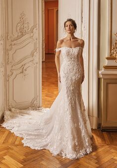 Val Stefani Regent Mermaid Wedding Dress