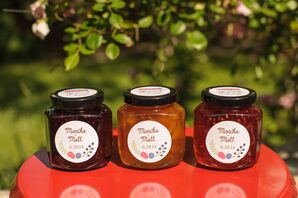Local Jam Wedding Favors