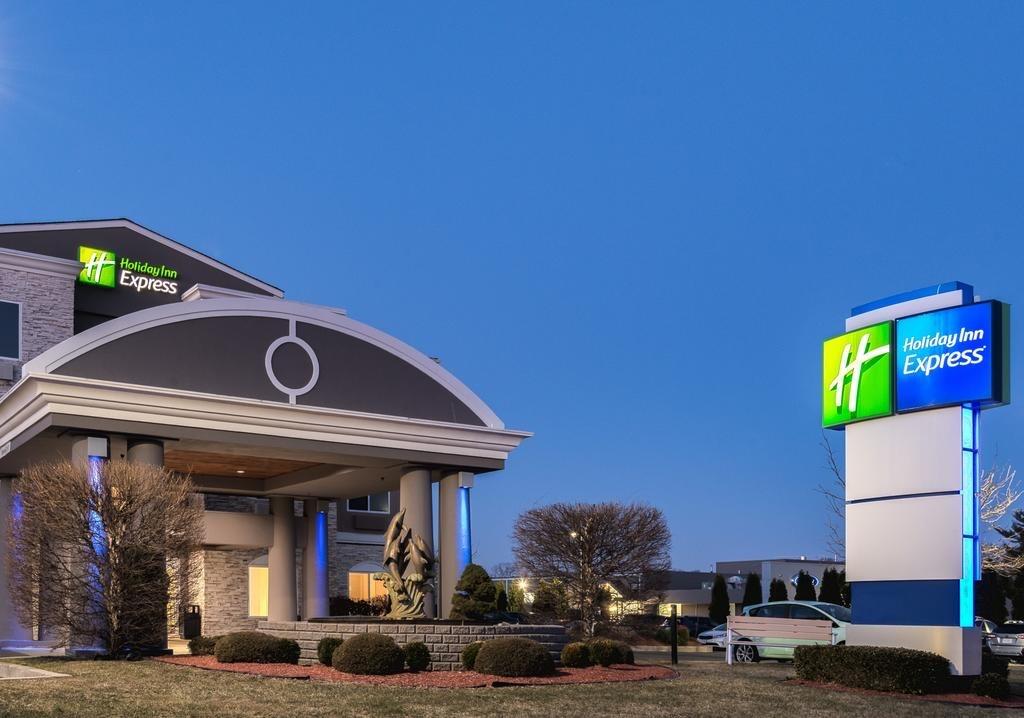 Picture of Holiday Inn Express Branford-New Haven