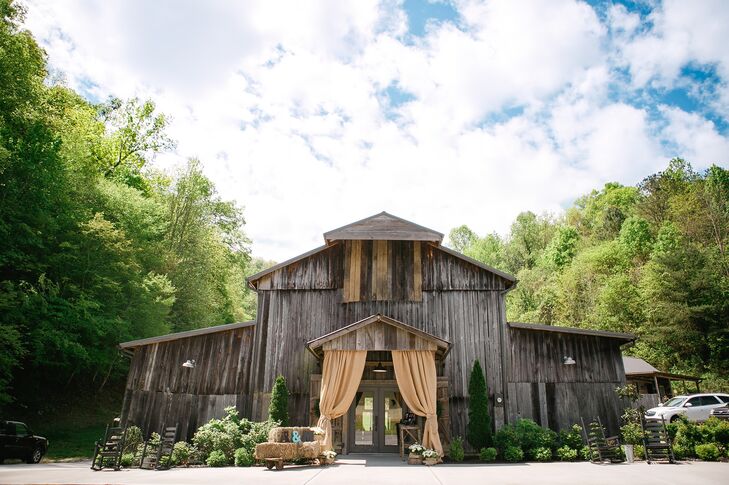 The Barn at Chestnut Springs Wedding Venue