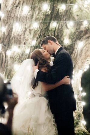 First Kiss at Dreamy Doylestown Ceremony