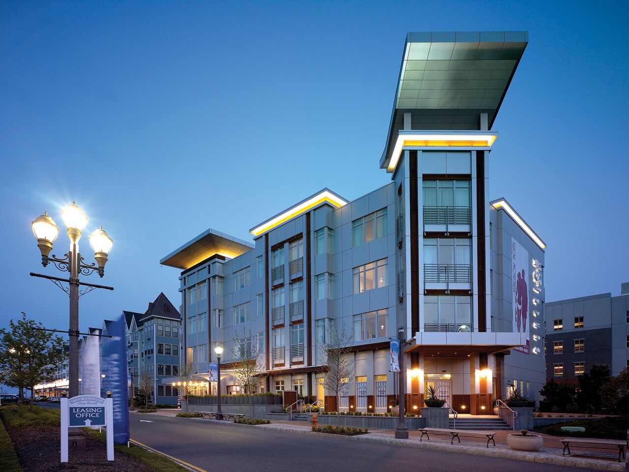 Picture of Bungalow Hotel