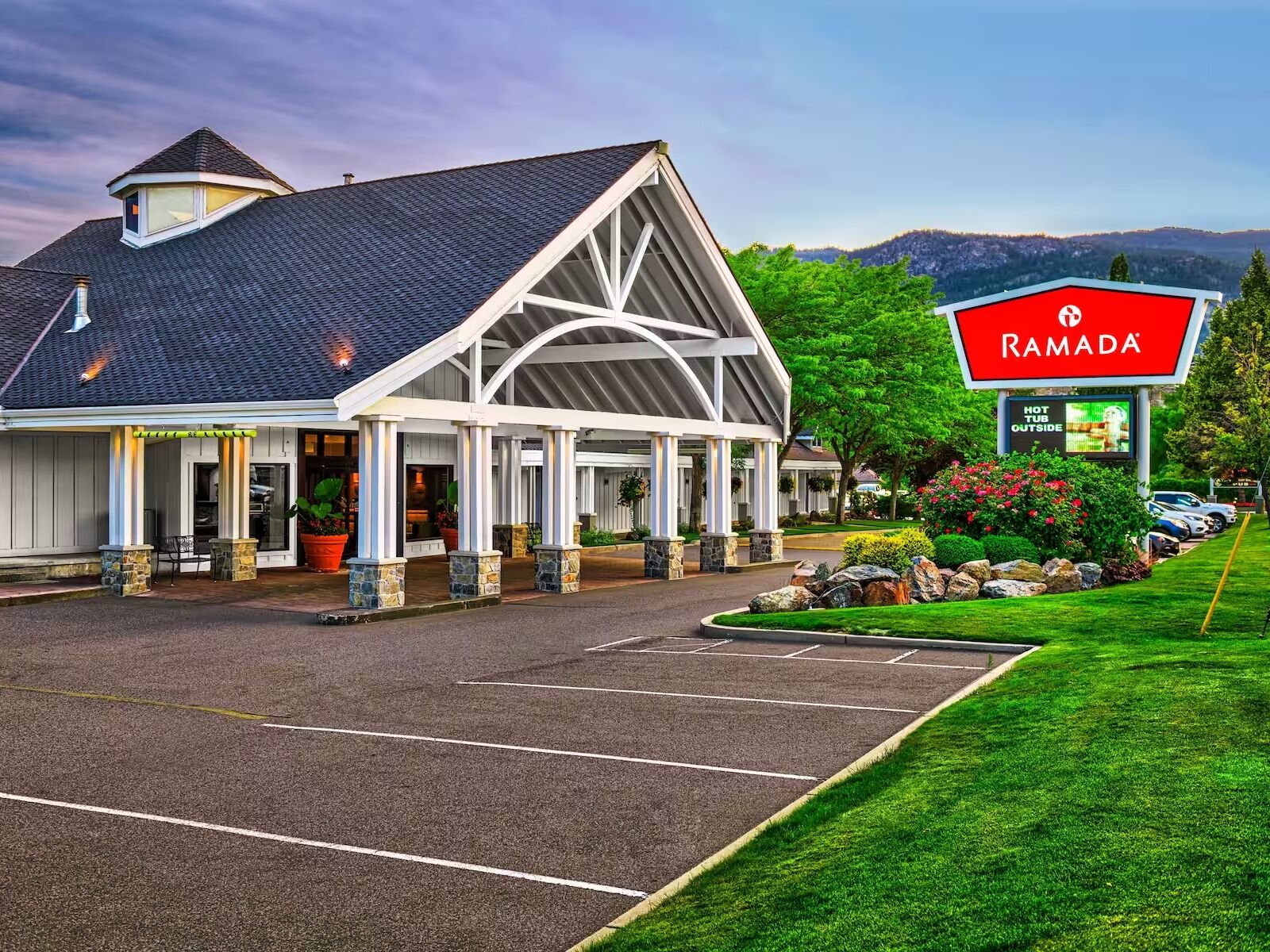 Picture of Ramada by Wyndham Penticton Hotel & Suites
