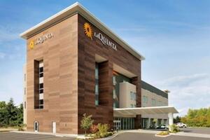 Picture of La Quinta Inn & Suites by Wyndham Burlington