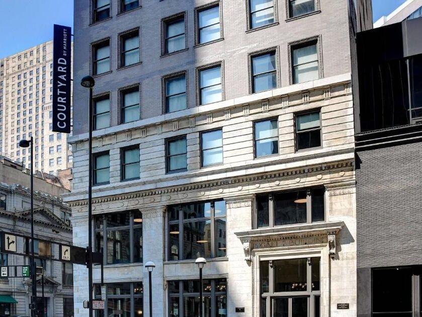 Picture of Courtyard Cincinnati Downtown
