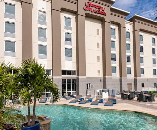 Picture of Hampton Inn & Suites Fort Myers-Colonial Blvd.