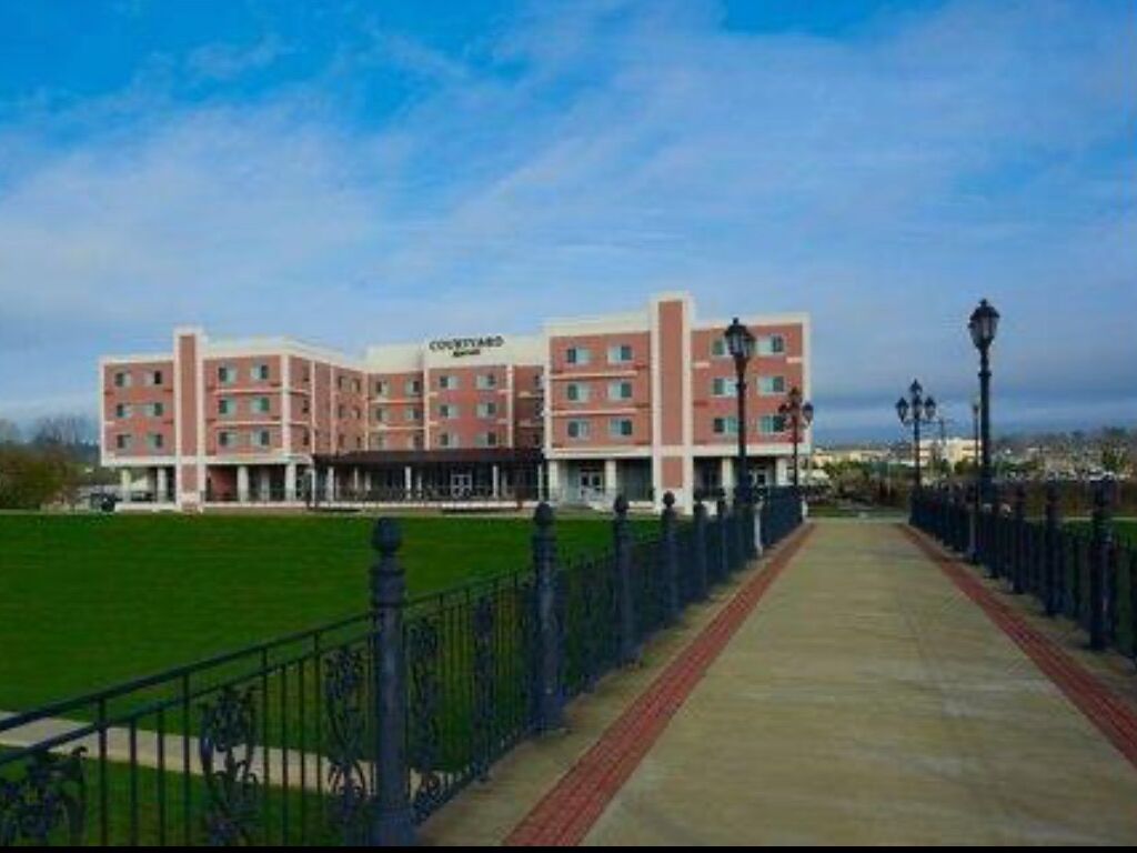 Picture of Courtyard by Marriott Rome Riverwalk