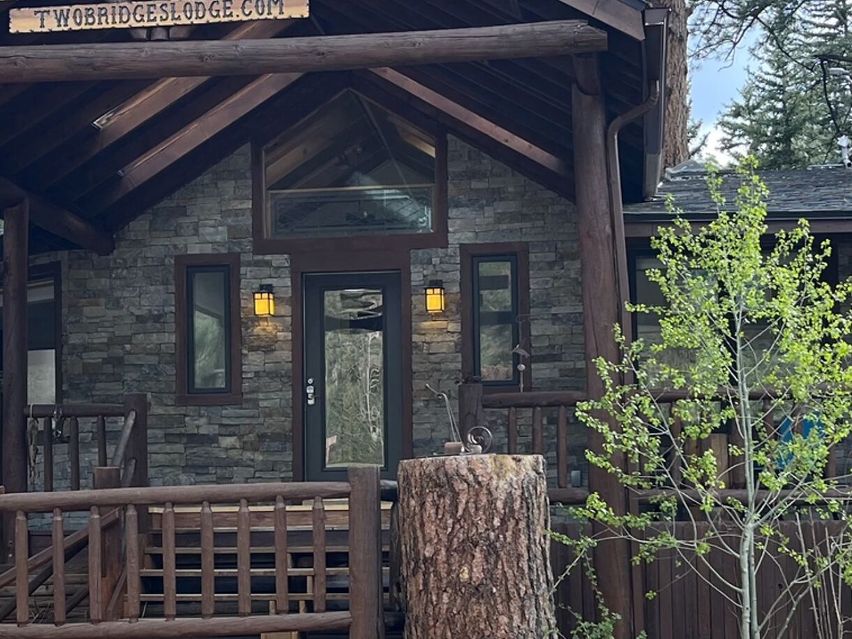 Picture of Two Bridges Lodge
