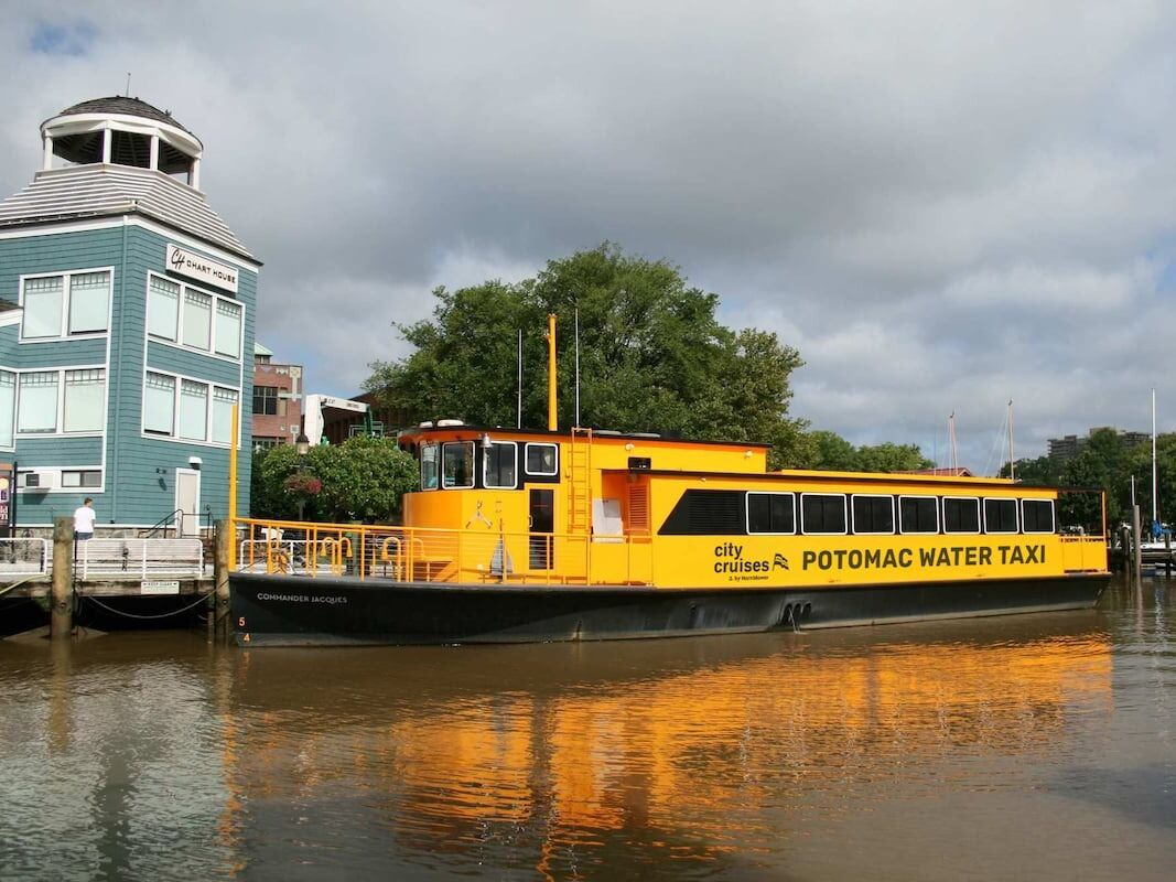 Picture of Potomac Water Taxi - Alexandria