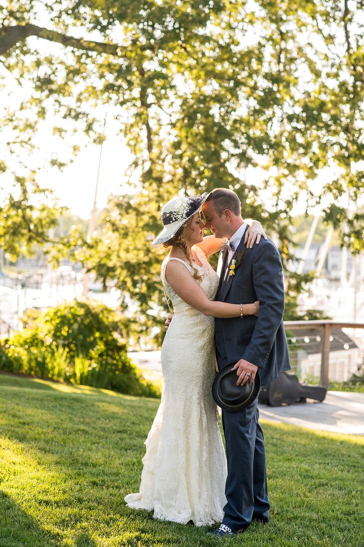 Meagan Brunner (28 and a student) and Richard Duck (39 and a restaurant manager) wanted a wedding that felt like a backyard party. "Rich and I enterta