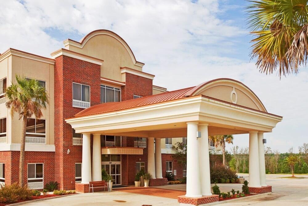 Picture of Holiday Inn Express Lucedale by IHG