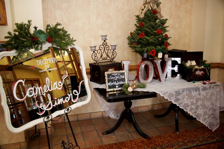 Christmas-Inspired Decor at Arizona Golf Resort