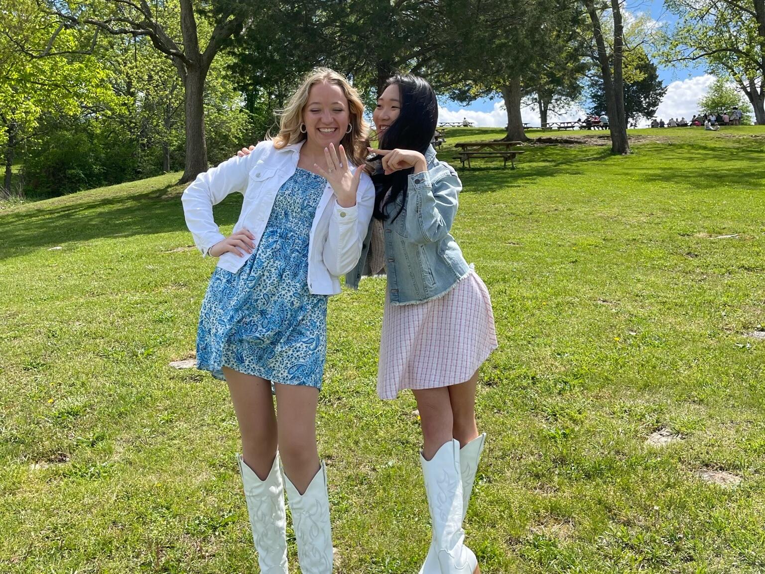 Picture of celine + corinne