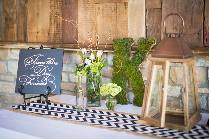 Rustic Spring Welcome Table