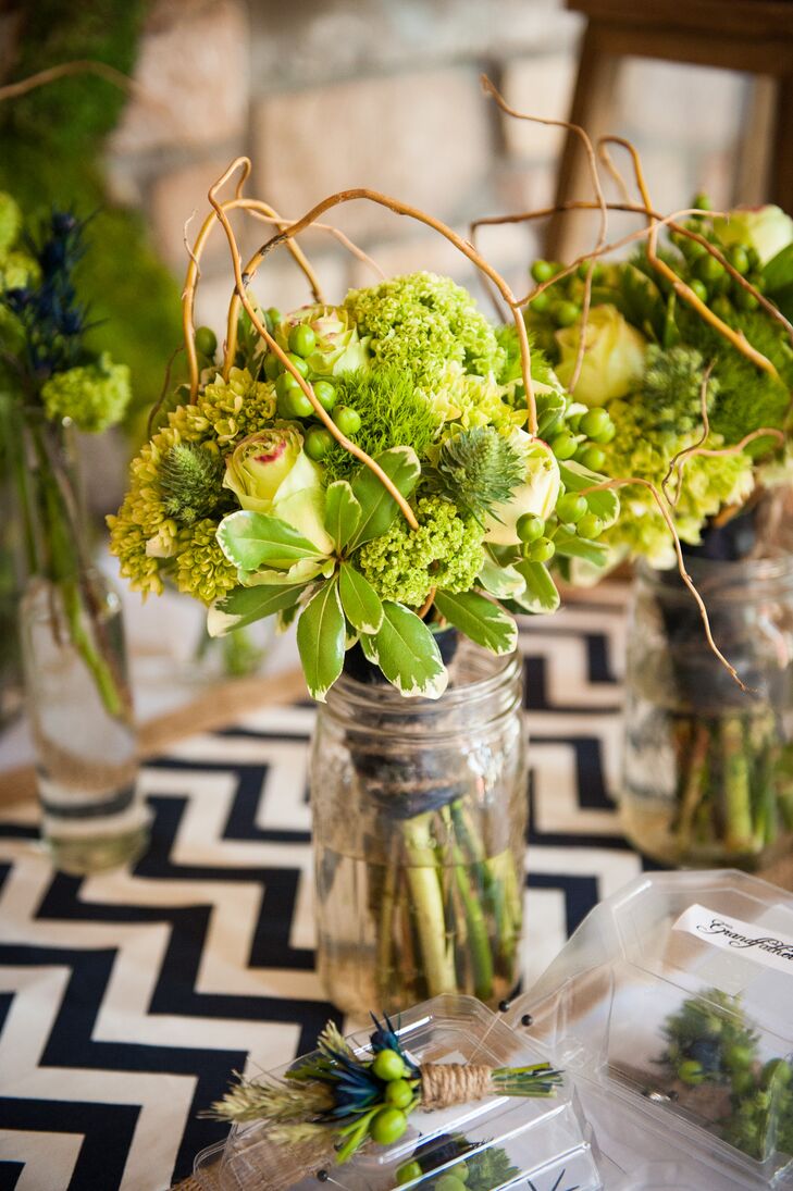 Bright Green Bridesmaid Bouquets