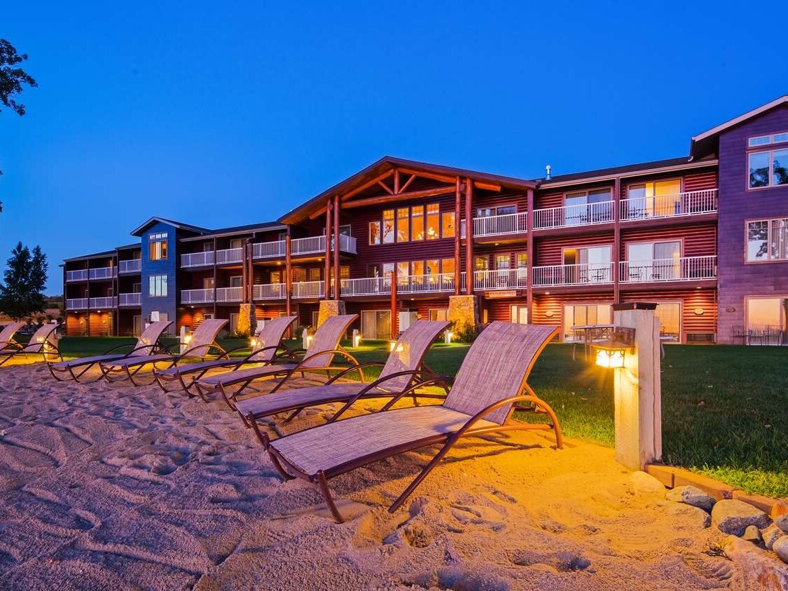 Picture of Best Western Premier The Lodge on Lake Detroit
