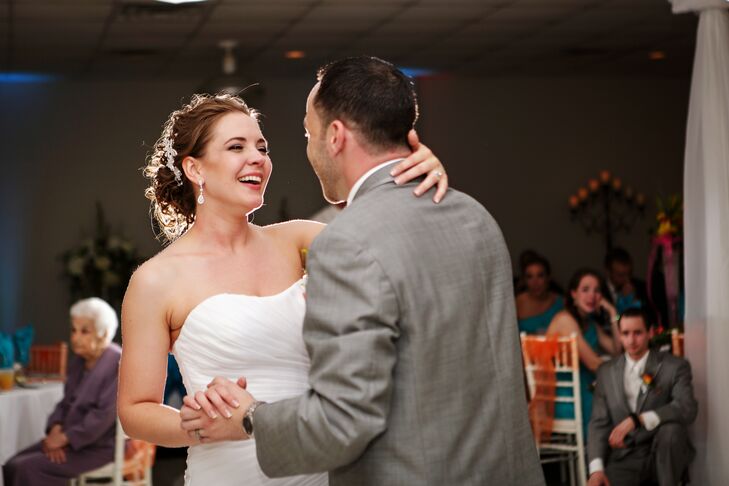 First Dance at Caribbean Themed Wedding