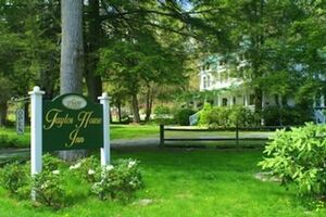Picture of Taylor House Inn