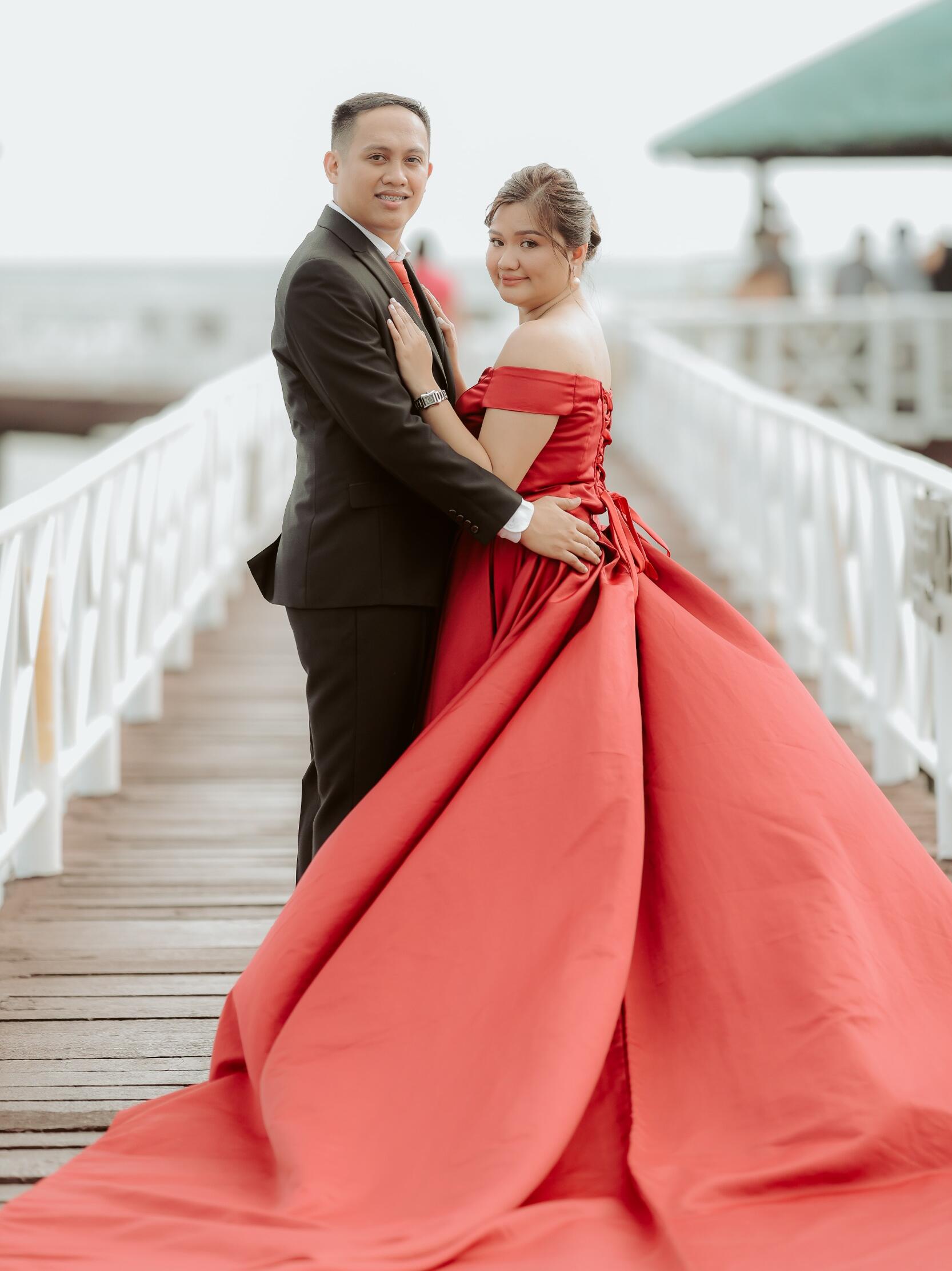 Picture of STORY WRITTEN BY THE GROOM (JOHN MARK) :
