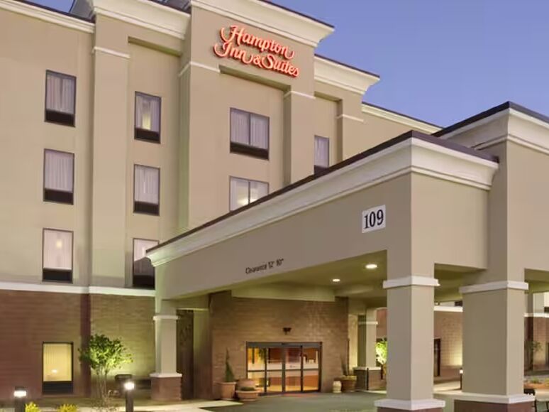Picture of Hampton Inn & Suites McComb