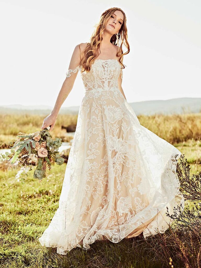 outdoor wedding dress