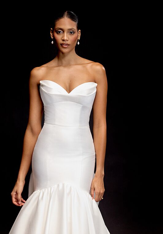 Justin Alexander Signature Amaya Mermaid and Trumpet Wedding Dress - 2