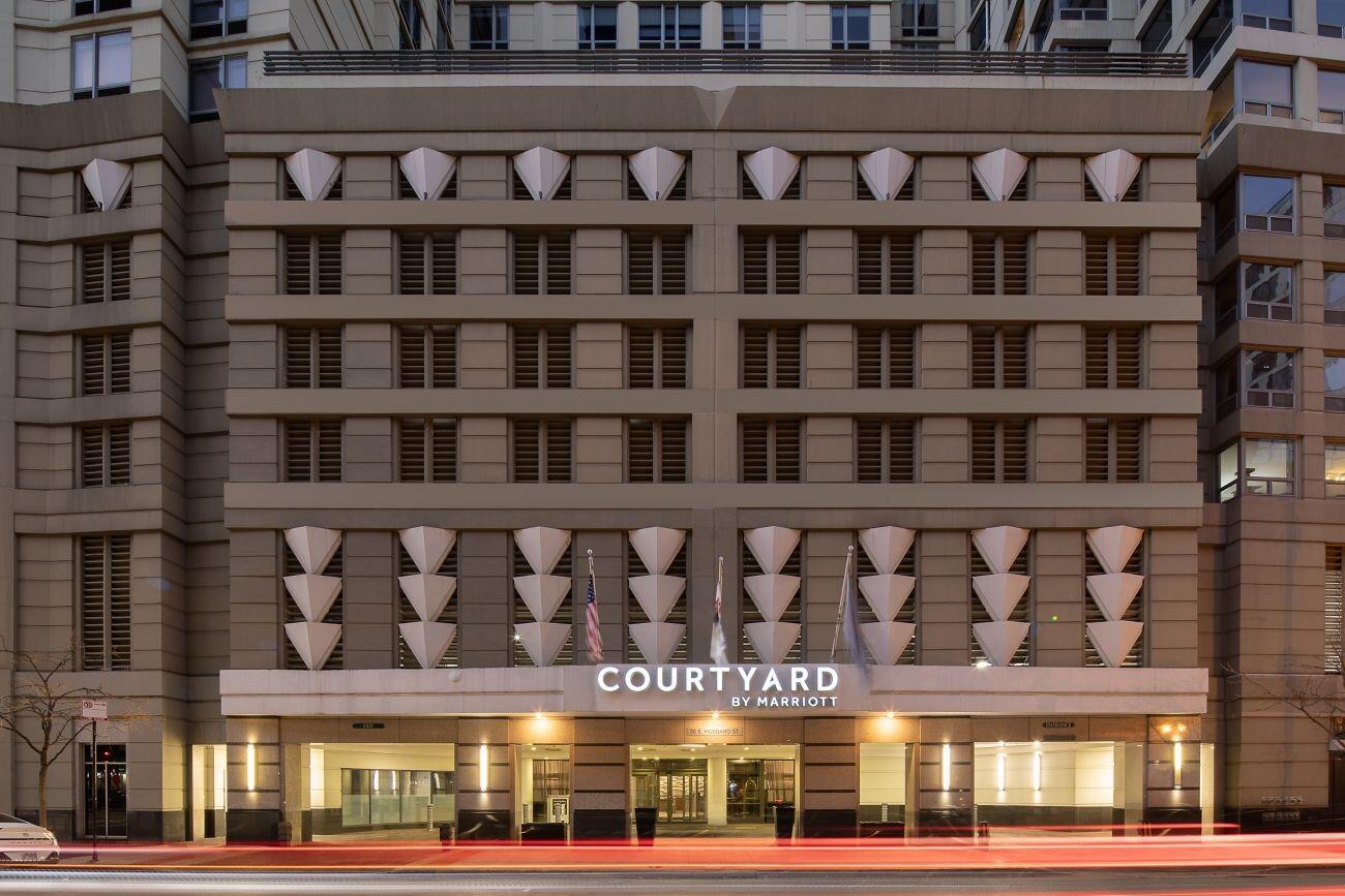 Picture of Courtyard Chicago Downtown/River North