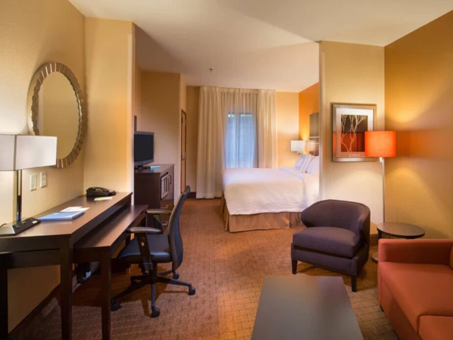 Picture of Fairfield Inn & Suites