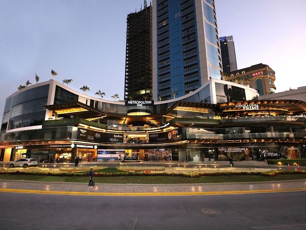 Picture of Metropolitan Center