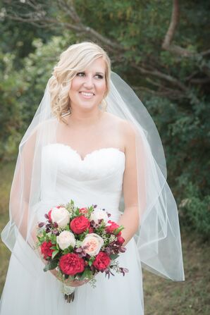 White Sweetheart Neckline Wedding Dress