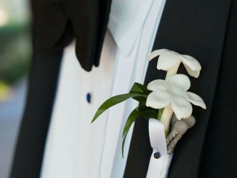 stephanotis boutonniere