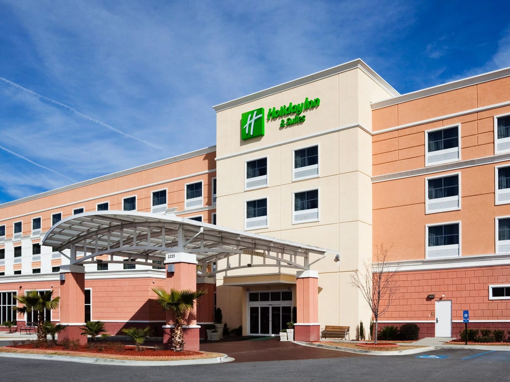 Picture of Holiday Inn & Suites Beaufort @ Highway 21, an IHG Hotel