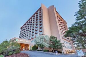 Picture of Embassy Suites by Hilton Kansas City Plaza