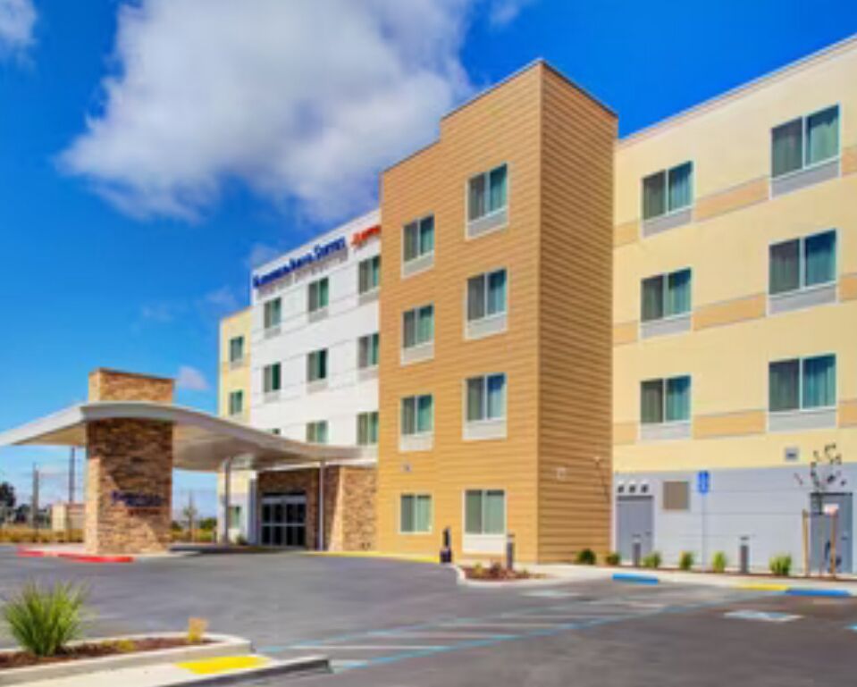 Picture of Fairfield Inn and Suites Hollister By Marriot 