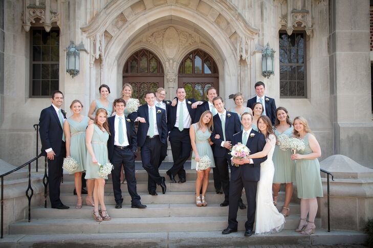 "We wanted a design that felt bright, happy and simplistic," Caitlin Campbell (28) says of her spring nuptials to now-husband Greg Graves (26). Muted 